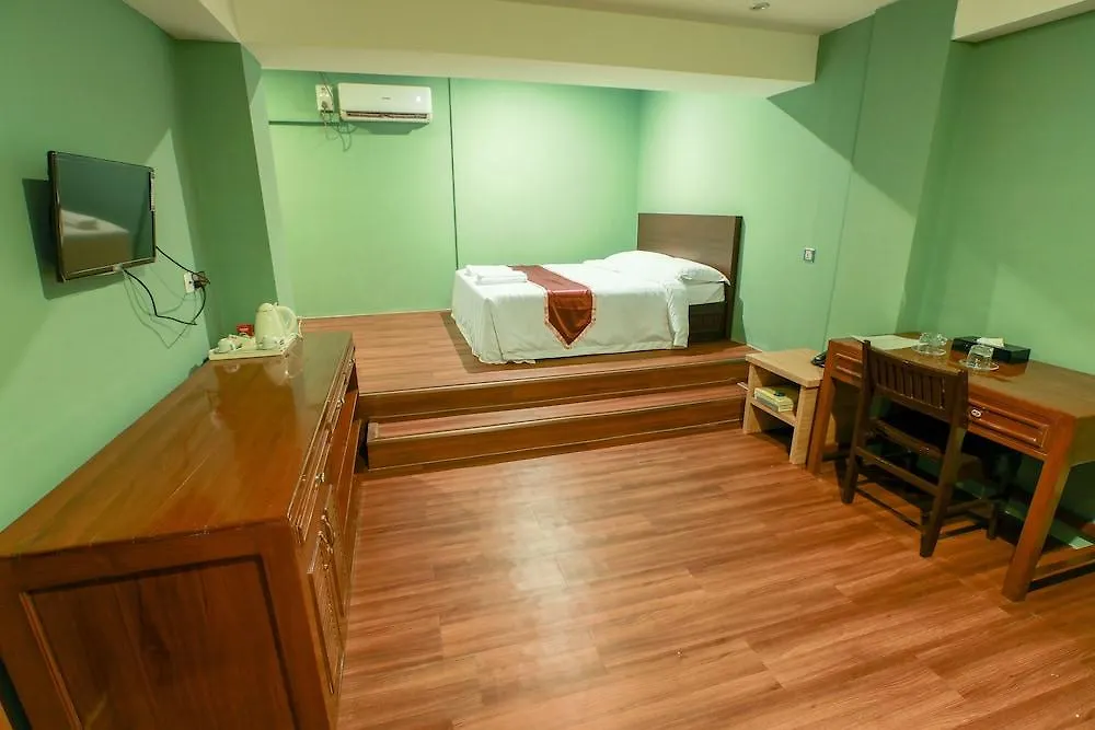 Beauty Land Hotel يانغون