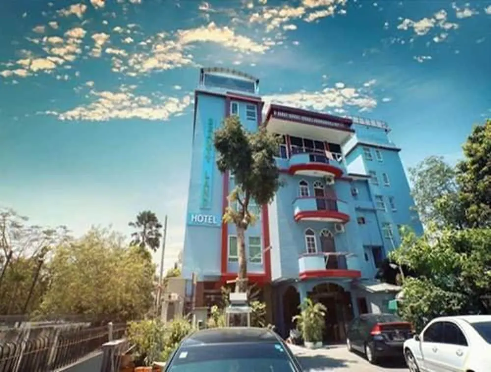 Beauty Land Hotel يانغون 3*,
