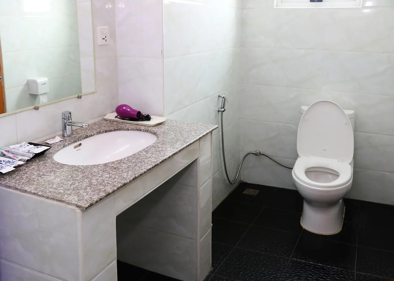 ***  Beauty Land Hotel يانغون بورما