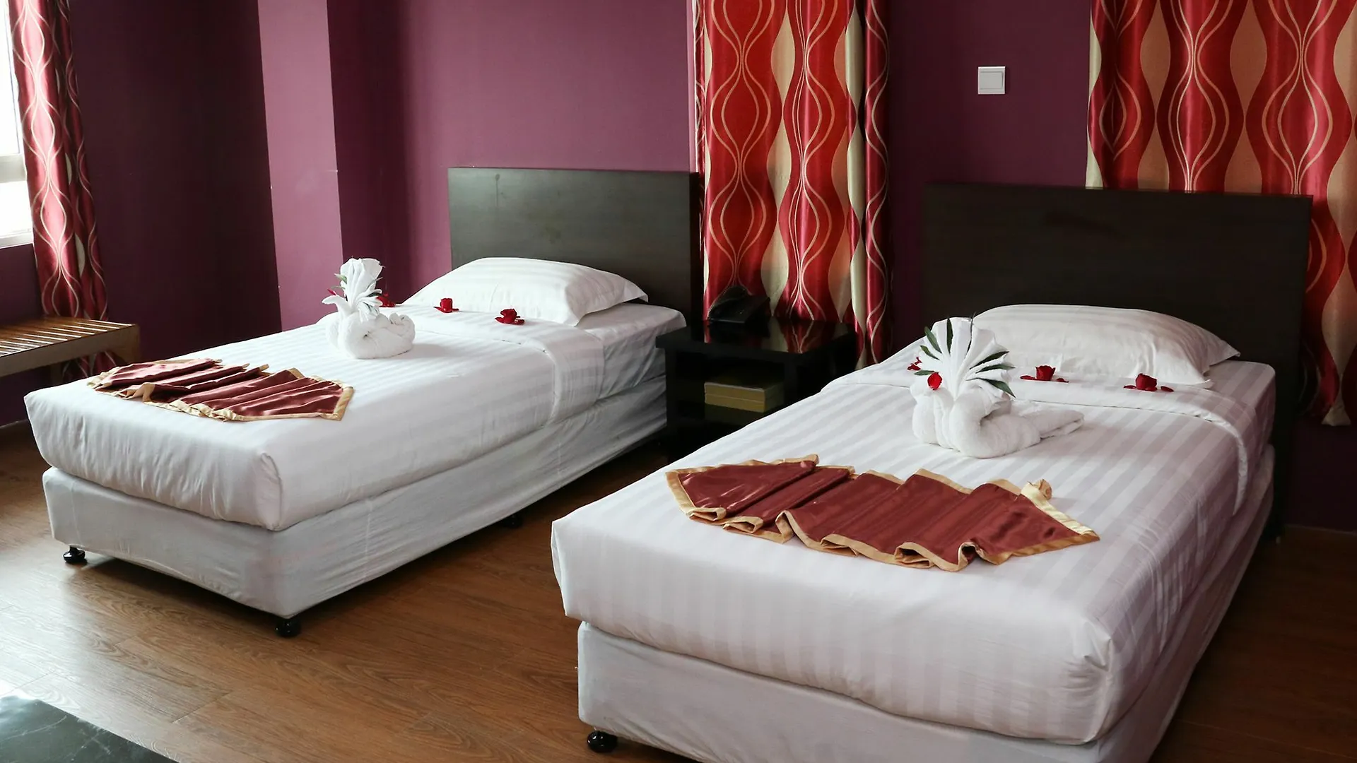 Beauty Land Hotel يانغون 3*,  بورما